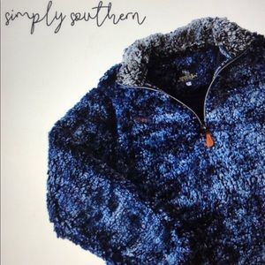 Simply Southern Fuzzy Navy Pullover Sz Medium